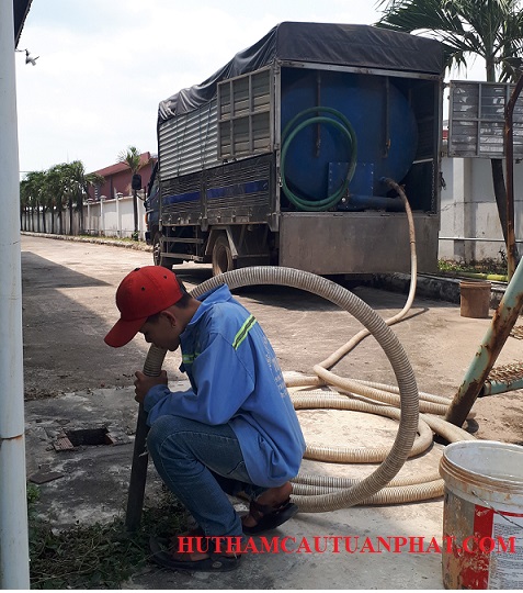 Hút hầm cầu tại Cụm CN An Thạnh 