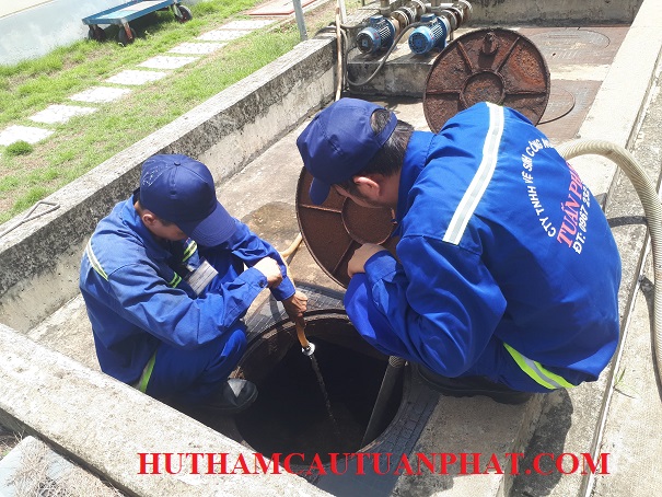 Hút hầm cầu tại Cụm CN Tân Bình