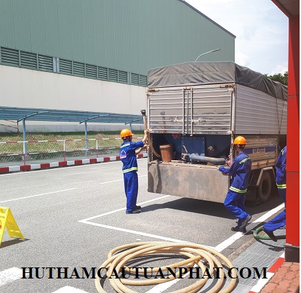 Hút hầm cầu tại Cụm CN Tân Định An