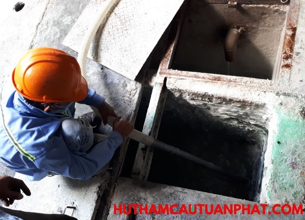Hút hầm cầu tại Cụm CN Tam Phước